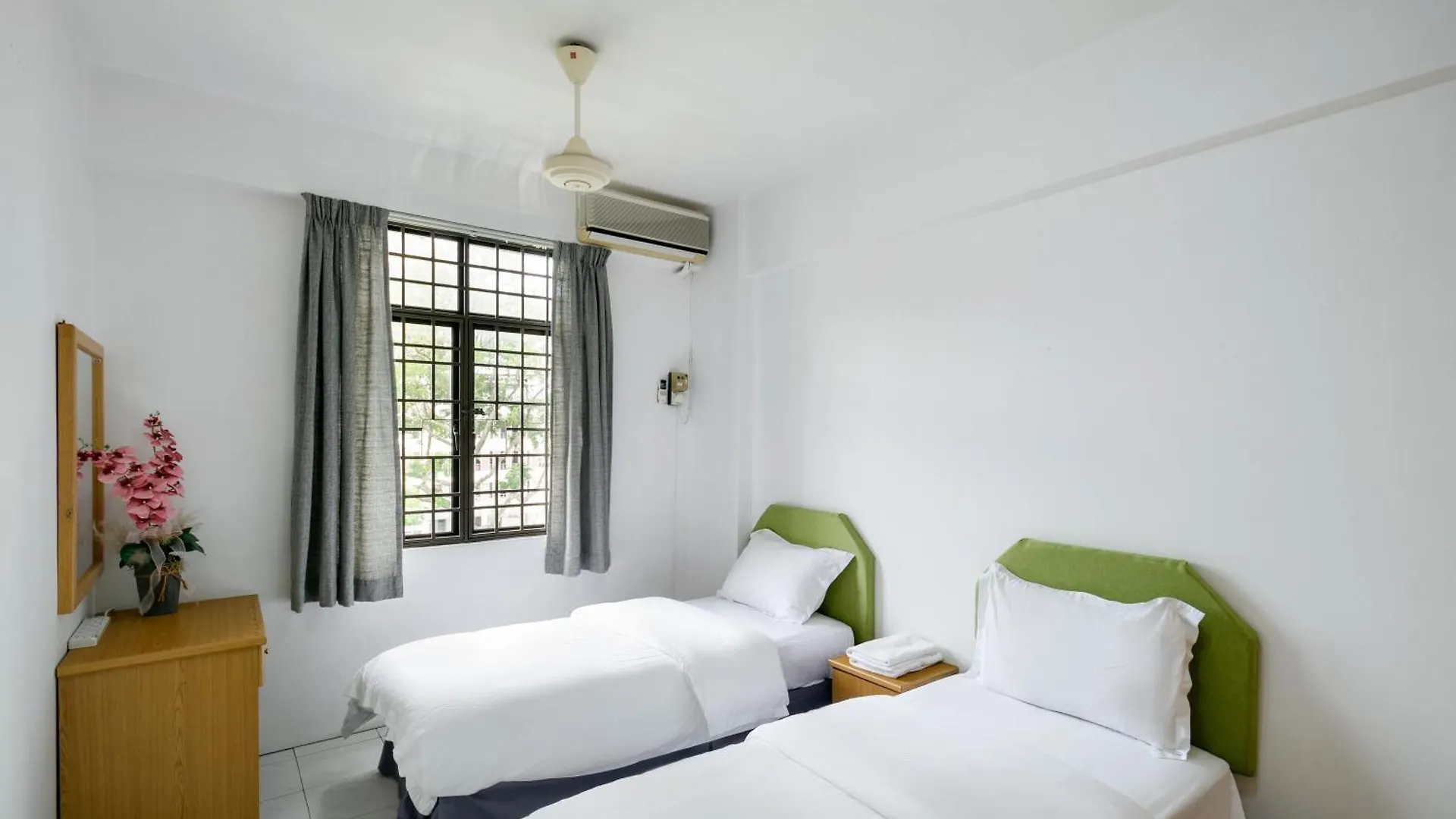 3-Bedroom Stay At Macalister Road & Georgetown, Noble Villa Penang 0*, 조지타운
