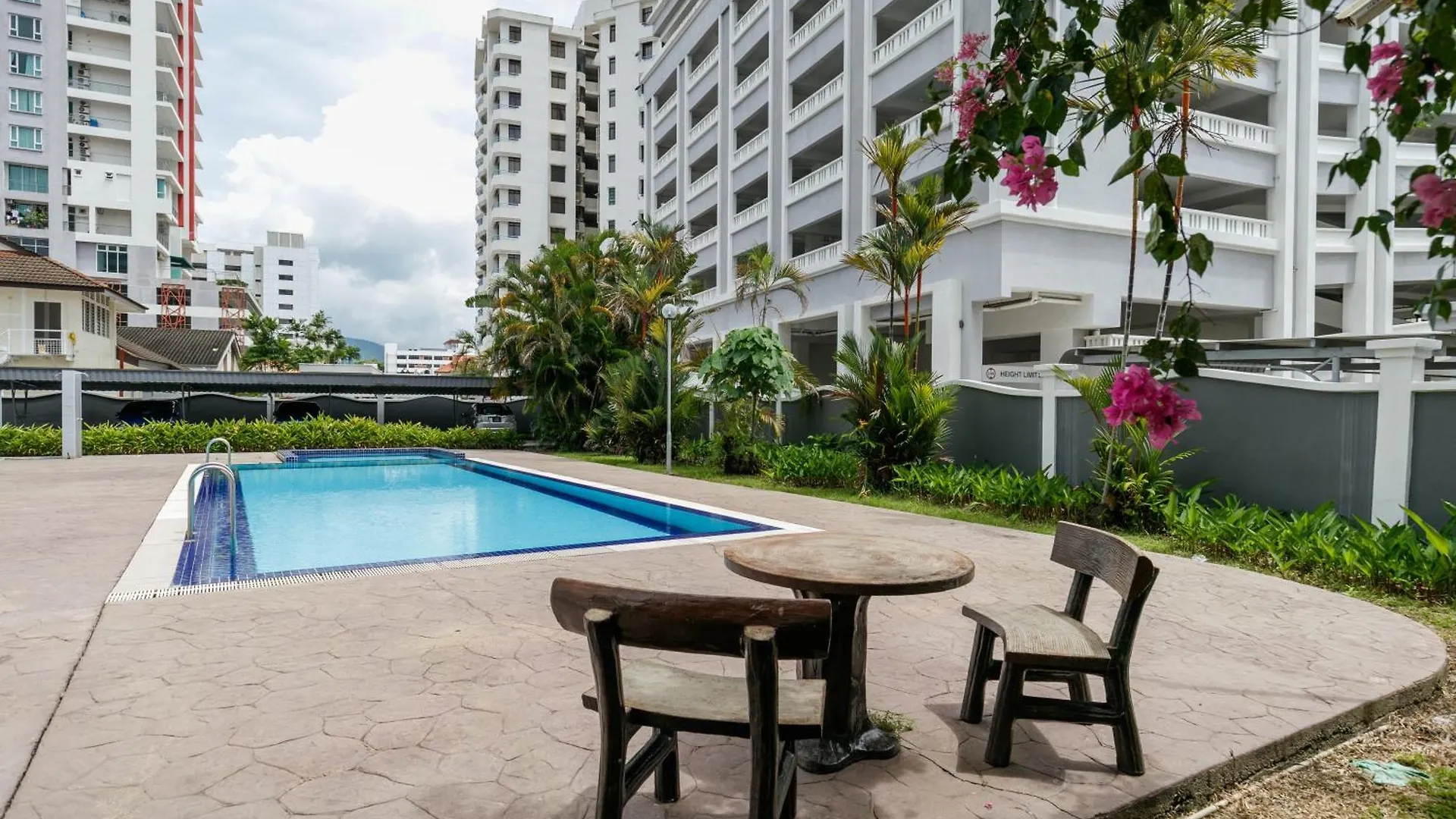 3-Bedroom Stay At Macalister Road & Georgetown, Noble Villa Penang 말레이시아